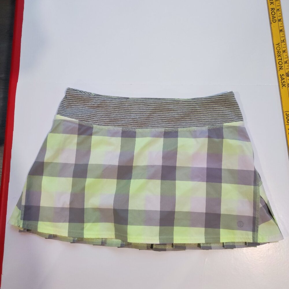 Lululemon Run: Speed Skirt Checkmate Faded Zap women's size 6